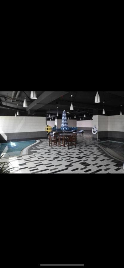 Appartamento Bright Luxury 2Br Aprt Dubai Marina With Balcony Esterno foto