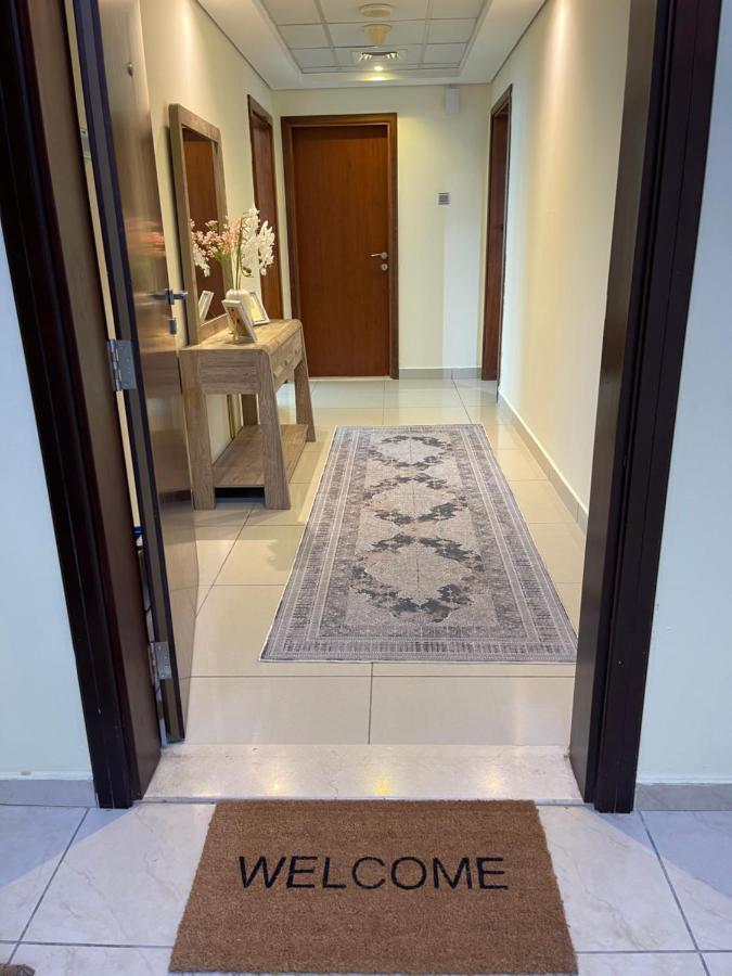 Appartamento Bright Luxury 2Br Aprt Dubai Marina With Balcony Esterno foto