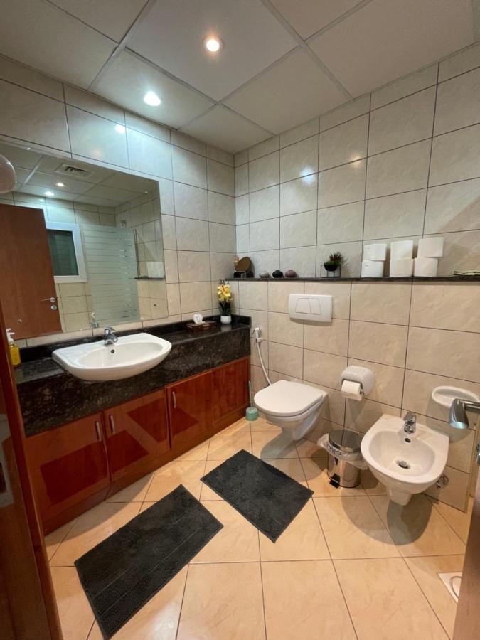 Appartamento Bright Luxury 2Br Aprt Dubai Marina With Balcony Esterno foto